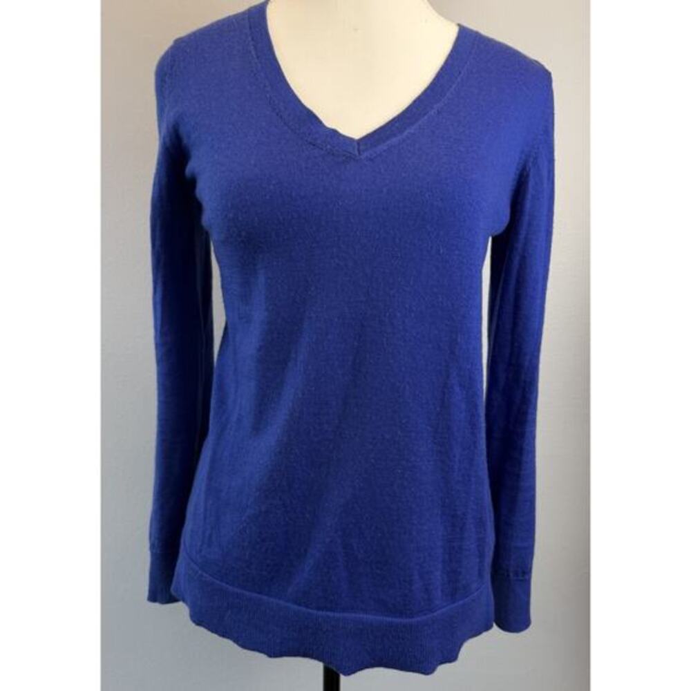 Banana Republic XS Blue Extra Fine Merino Wool Pullover Sweater Light VNeck